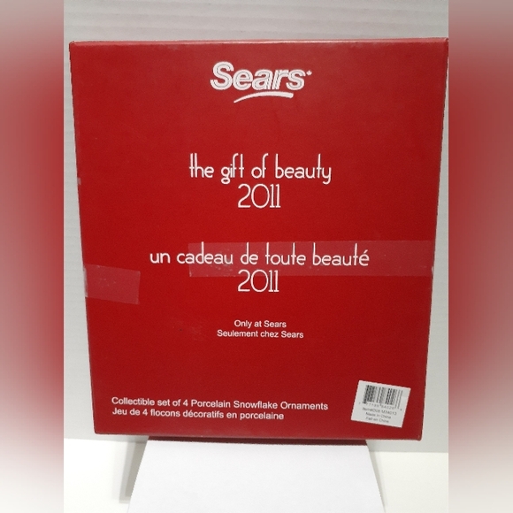 Porcelain snowflakes ornaments. - Picture 2 of 2